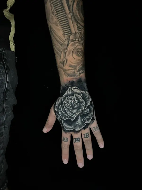 Cover-up tattoo by Gwen — Pattaya tattoo studio, photo 2