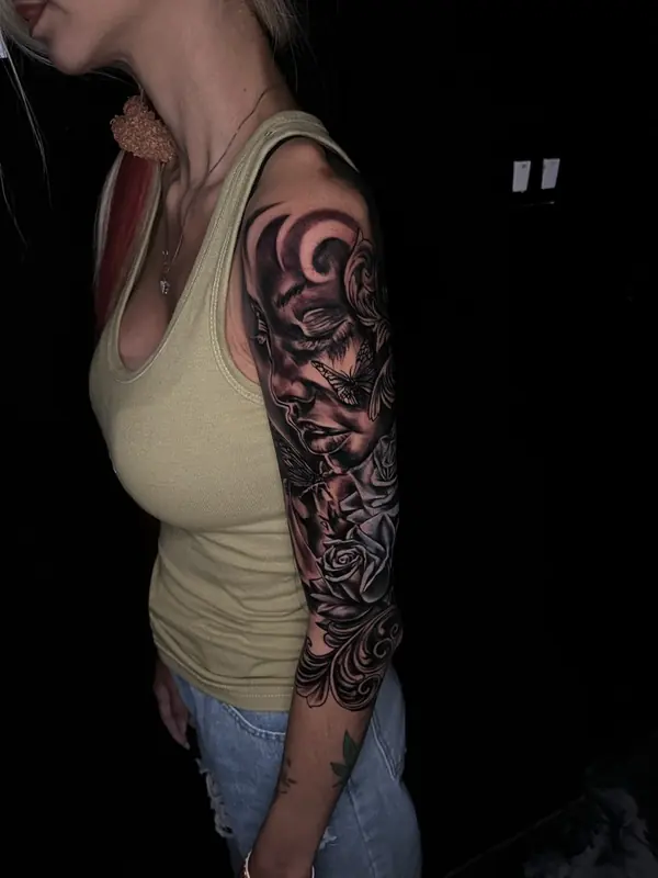 Cover-up tattoo by Gwen — Pattaya tattoo studio, photo 10