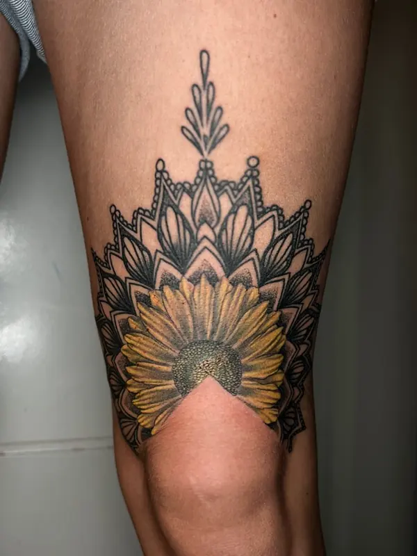 Mandala and geometric tattoo by Gwen — Pattaya tattoo studio, photo 3
