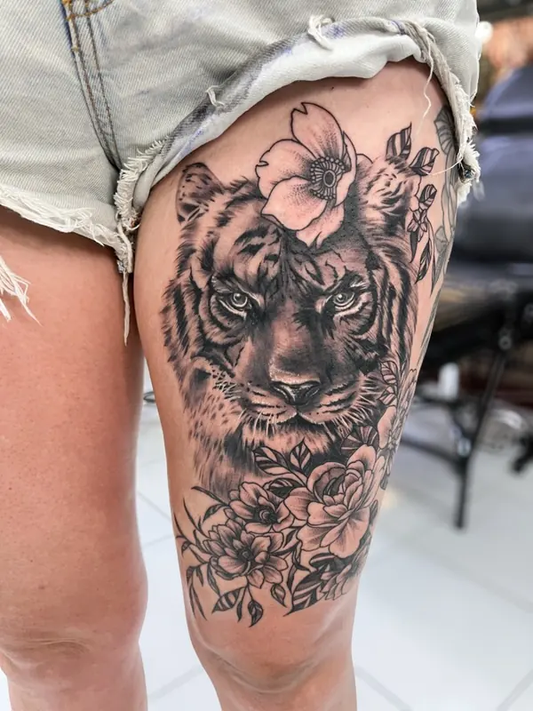 Custom tattoo by Gwen — Pattaya tattoo studio, photo 40