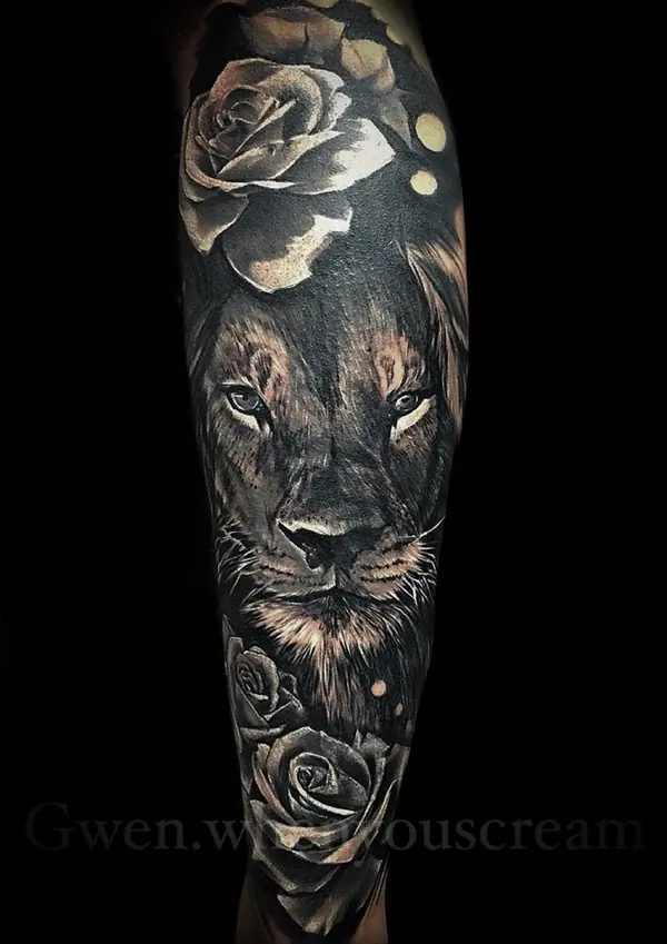 Cover-up tattoo by Gwen — Pattaya tattoo studio, photo 1
